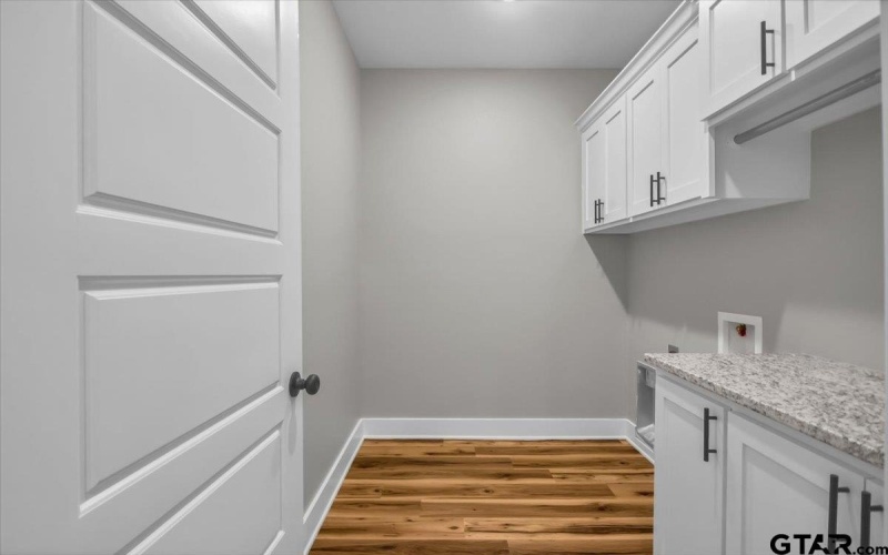 1002 E Main St, Whitehouse, TX 75791, 3 Bedrooms Bedrooms, ,2 BathroomsBathrooms,Residential,For Sale,1002 E Main St,0,25008696