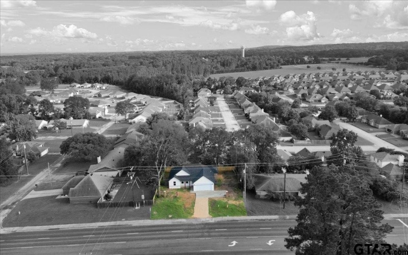 1002 E Main St, Whitehouse, TX 75791, 3 Bedrooms Bedrooms, ,2 BathroomsBathrooms,Residential,For Sale,1002 E Main St,0,25008696