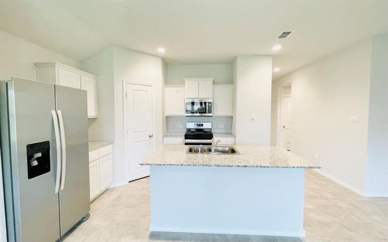 4136 TWISTED CREEK Drive, Fort Worth, TX 76036, 4 Habitaciones Habitaciones , ,2 BañosBaños,Residential,En Venta,4136 TWISTED CREEK Drive,20903331