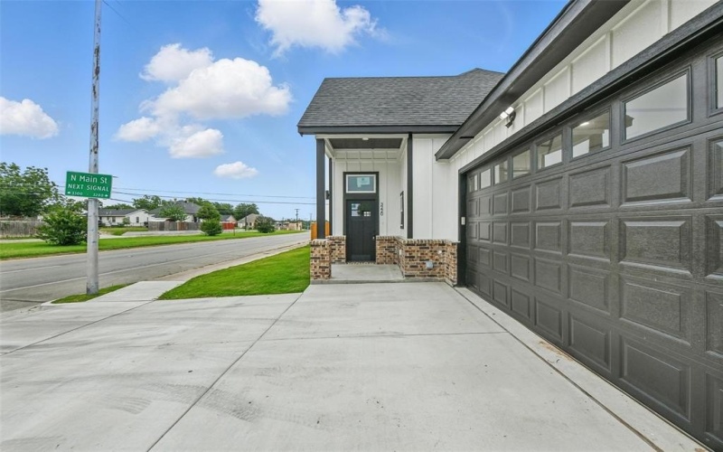 3220 N Houston, Fort Worth, TX 76106, 3 Bedrooms Bedrooms, ,2 BathroomsBathrooms,Residential,For Sale,3220 N Houston,0,20909579