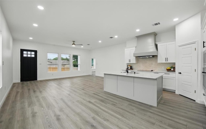 3220 N Houston, Fort Worth, TX 76106, 3 Bedrooms Bedrooms, ,2 BathroomsBathrooms,Residential,For Sale,3220 N Houston,0,20909579