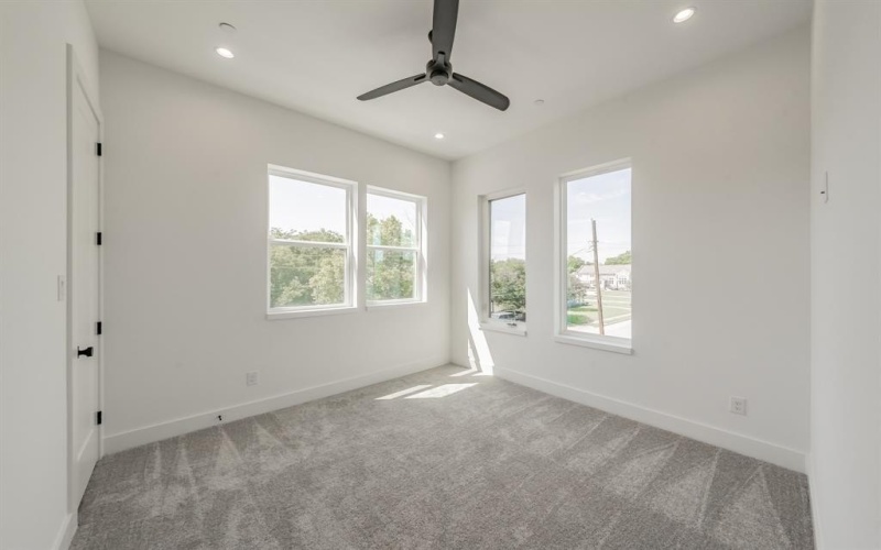 5320 Reiger Avenue #101, Dallas, TX 75214, 2 Habitaciones Habitaciones , ,2 BañosBaños,Residential,En Venta,5320 Reiger Avenue,20910925