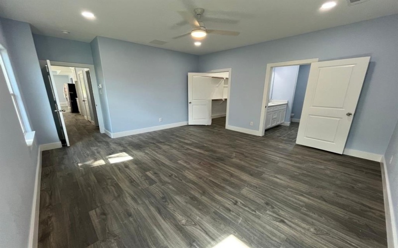 1317 E Tucker Street, Fort Worth, TX 76104, 4 Bedrooms Bedrooms, ,2 BathroomsBathrooms,Residential,For Sale,1317 E Tucker Street,20938981