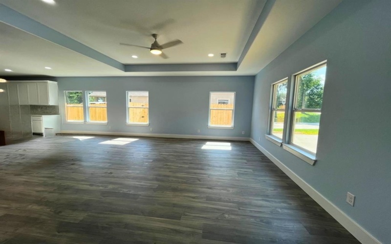 1317 E Tucker Street, Fort Worth, TX 76104, 4 Bedrooms Bedrooms, ,2 BathroomsBathrooms,Residential,For Sale,1317 E Tucker Street,20938981