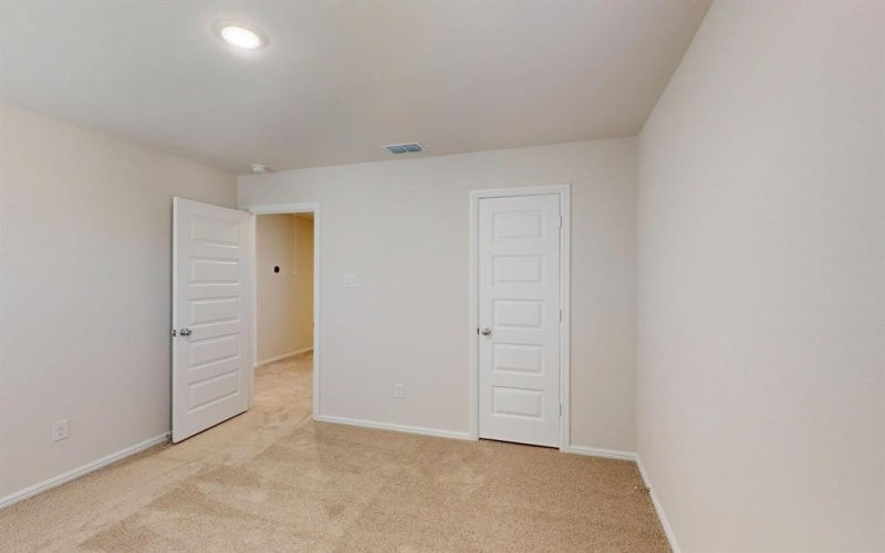 3917 Yarrow Drive, Argyle, TX 76226, 4 Bedrooms Bedrooms, ,3 BathroomsBathrooms,Residential,For Sale,3917 Yarrow Drive,0,20952456