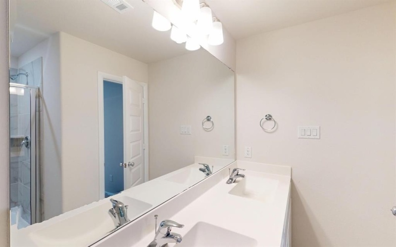 3917 Yarrow Drive, Argyle, TX 76226, 4 Bedrooms Bedrooms, ,3 BathroomsBathrooms,Residential,For Sale,3917 Yarrow Drive,0,20952456