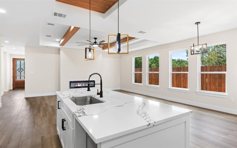 5847 Black Pine Circle, Granbury, TX 76048, 3 Habitaciones Habitaciones , ,2 BañosBaños,Residential,En Venta,5847 Black Pine Circle,20955608