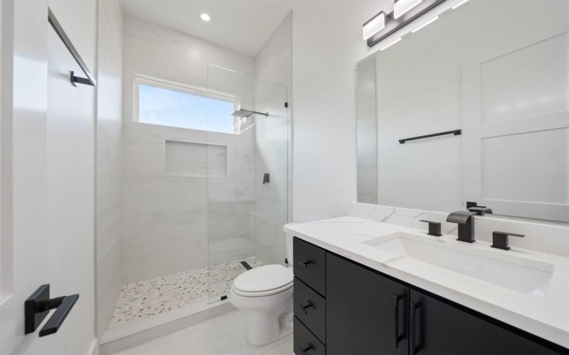 4233 Skillman Street, Dallas, TX 75206, 5 Habitaciones Habitaciones , ,5 BañosBaños,Residential,En Venta,4233 Skillman Street,20956664