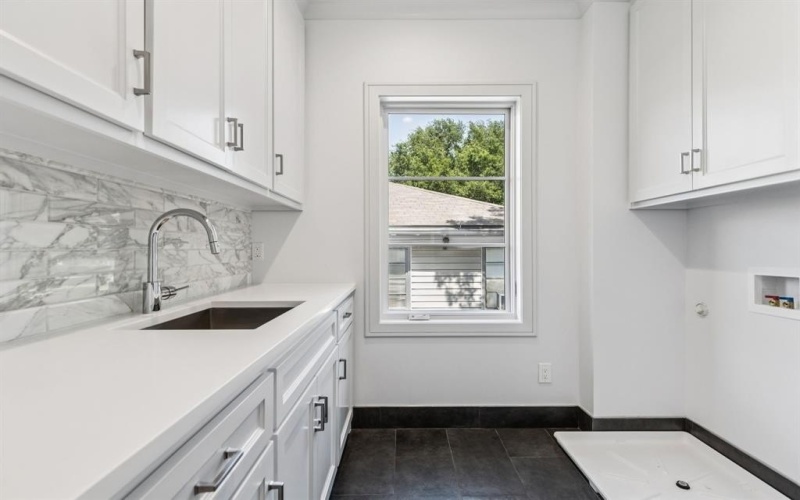 4013 Prescott Avenue, Dallas, TX 75219, 4 Habitaciones Habitaciones , ,5 BañosBaños,Residential,En Venta,4013 Prescott Avenue,20960968
