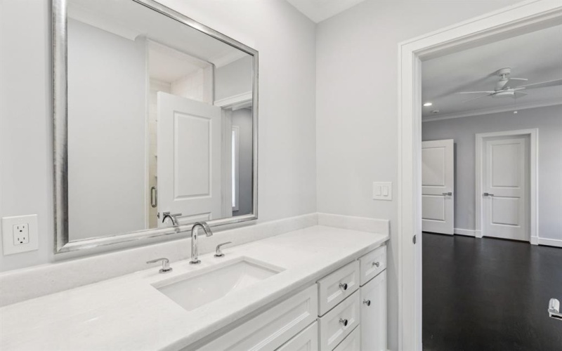 4013 Prescott Avenue, Dallas, TX 75219, 4 Habitaciones Habitaciones , ,5 BañosBaños,Residential,En Venta,4013 Prescott Avenue,20960968