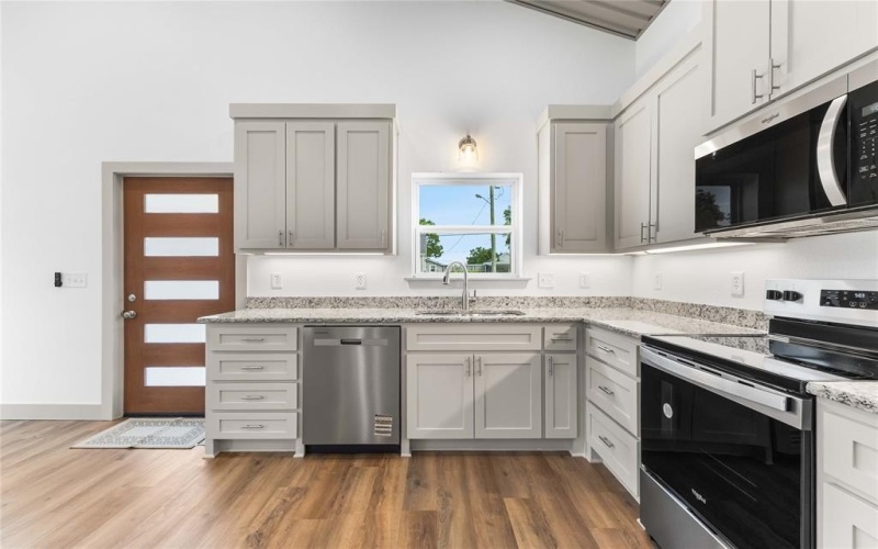 1109 E Navarro Avenue, Mart, TX 76664, 3 Bedrooms Bedrooms, ,2 BathroomsBathrooms,Residential,For Sale,1109 E Navarro Avenue,20961014