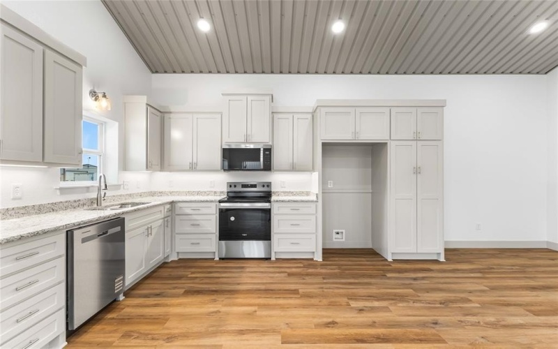 1109 E Navarro Avenue, Mart, TX 76664, 3 Bedrooms Bedrooms, ,2 BathroomsBathrooms,Residential,For Sale,1109 E Navarro Avenue,20961014