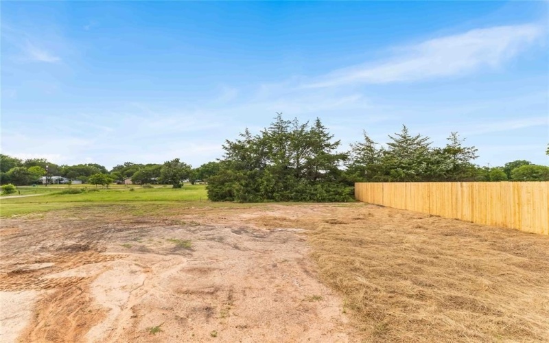 1109 E Navarro Avenue, Mart, TX 76664, 3 Bedrooms Bedrooms, ,2 BathroomsBathrooms,Residential,For Sale,1109 E Navarro Avenue,20961014