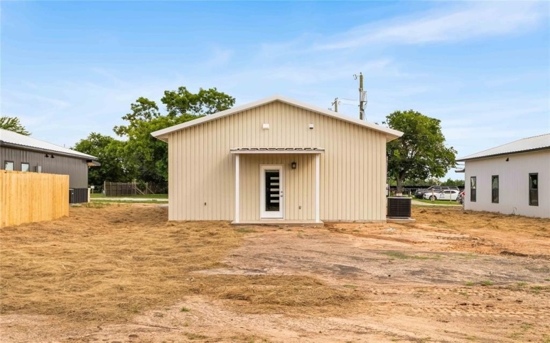 1109 E Navarro Avenue, Mart, TX 76664, 3 Bedrooms Bedrooms, ,2 BathroomsBathrooms,Residential,For Sale,1109 E Navarro Avenue,20961014