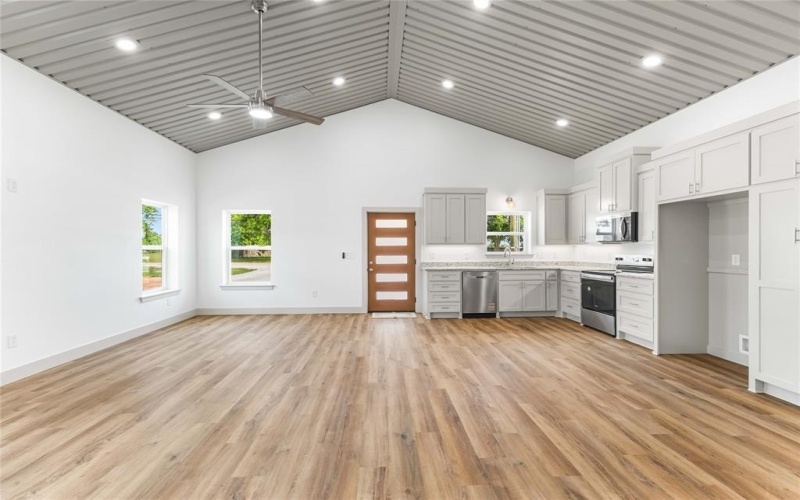1109 E Navarro Avenue, Mart, TX 76664, 3 Bedrooms Bedrooms, ,2 BathroomsBathrooms,Residential,For Sale,1109 E Navarro Avenue,20961014