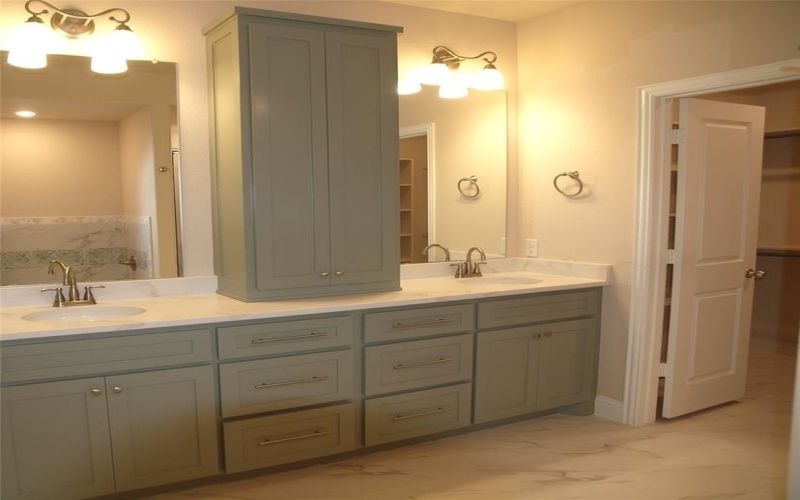 701 Raylan Street, Springtown, TX 76082, 4 Bedrooms Bedrooms, ,2 BathroomsBathrooms,Residential,For Sale,701 Raylan Street,20961043