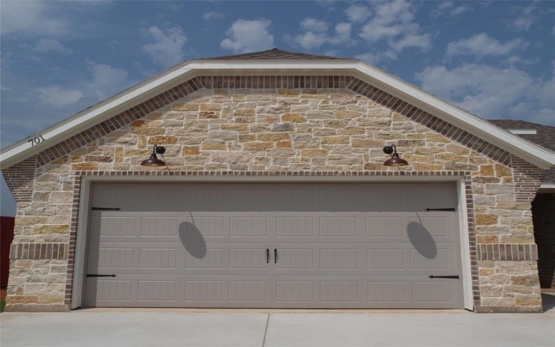 701 Raylan Street, Springtown, TX 76082, 4 Bedrooms Bedrooms, ,2 BathroomsBathrooms,Residential,For Sale,701 Raylan Street,20961043