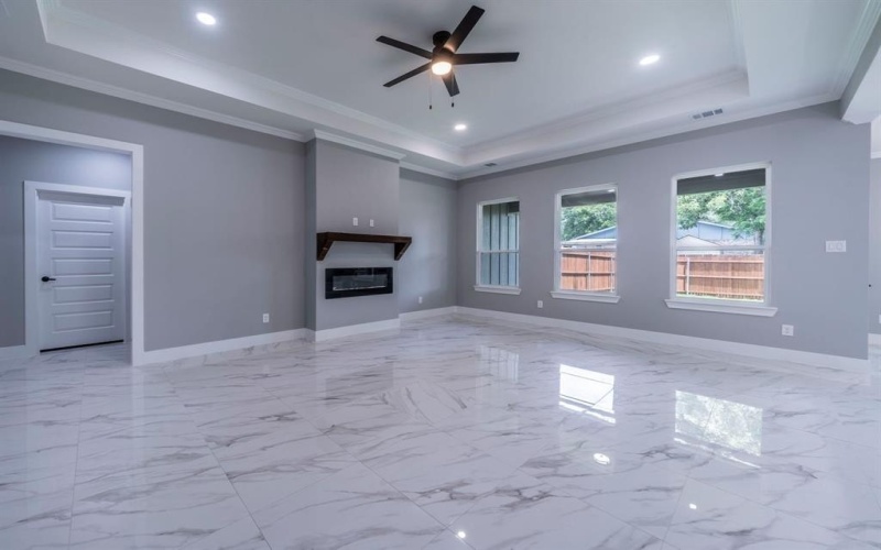 2021 Ash Hill Road, Carrollton, TX 75007, 3 Habitaciones Habitaciones , ,2 BañosBaños,Residential,En Venta,2021 Ash Hill Road,0,20961320