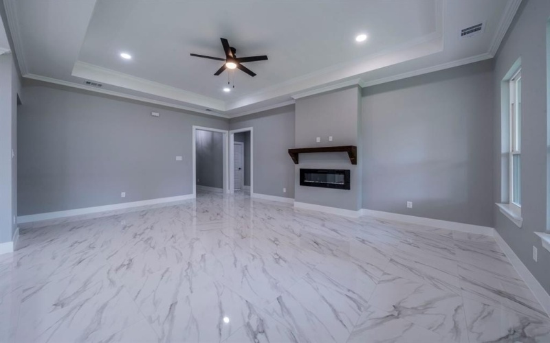 2021 Ash Hill Road, Carrollton, TX 75007, 3 Habitaciones Habitaciones , ,2 BañosBaños,Residential,En Venta,2021 Ash Hill Road,0,20961320
