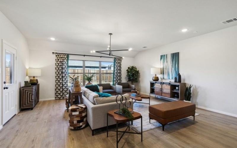 527 Forest Haven Boulevard, Van Alstyne, TX 75495, 4 Habitaciones Habitaciones , ,2 BañosBaños,Residential,En Venta,527 Forest Haven Boulevard,20961606
