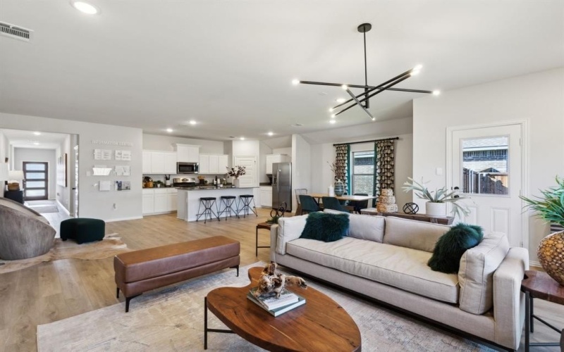 527 Forest Haven Boulevard, Van Alstyne, TX 75495, 4 Habitaciones Habitaciones , ,2 BañosBaños,Residential,En Venta,527 Forest Haven Boulevard,20961606