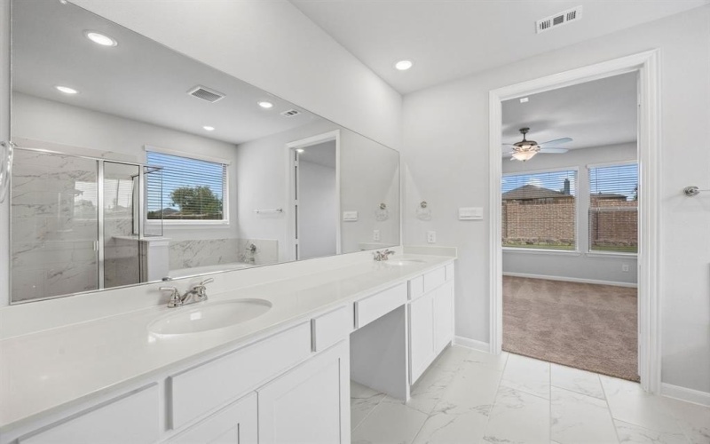 1417 Red Clover Avenue, Van Alstyne, TX 75495, 4 Bedrooms Bedrooms, ,2 BathroomsBathrooms,Residential,For Sale,1417 Red Clover Avenue,0,20961630