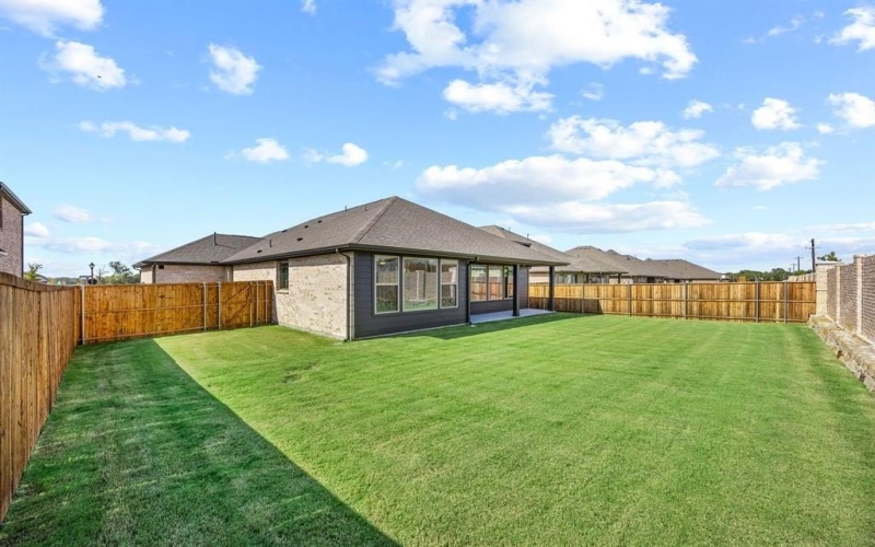 1417 Red Clover Avenue, Van Alstyne, TX 75495, 4 Bedrooms Bedrooms, ,2 BathroomsBathrooms,Residential,For Sale,1417 Red Clover Avenue,0,20961630