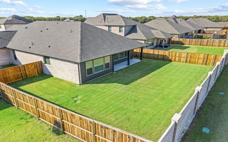 1417 Red Clover Avenue, Van Alstyne, TX 75495, 4 Bedrooms Bedrooms, ,2 BathroomsBathrooms,Residential,For Sale,1417 Red Clover Avenue,0,20961630