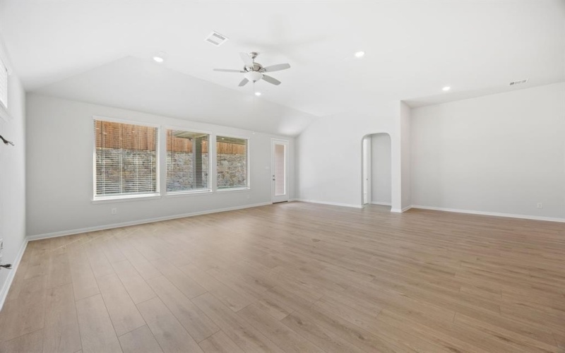 1437 Red Clover Avenue, Van Alstyne, TX 75495, 4 Habitaciones Habitaciones , ,3 BañosBaños,Residential,En Venta,1437 Red Clover Avenue,20961670