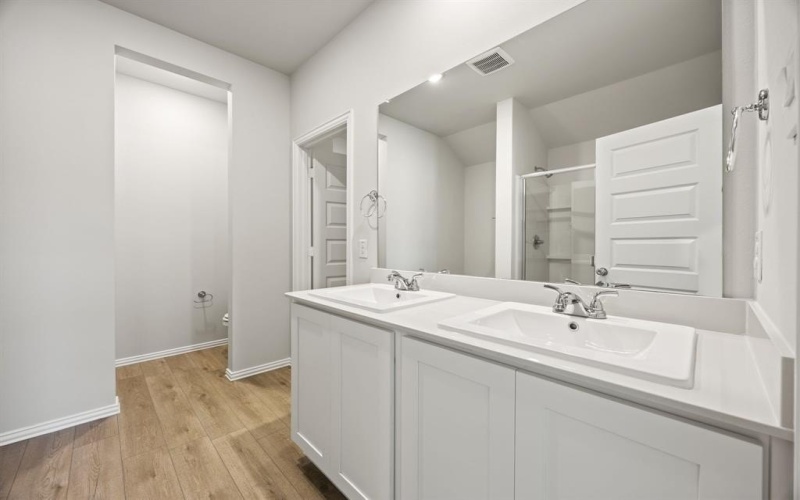 520 Stone Hollow Drive, Van Alstyne, TX 75495, 4 Habitaciones Habitaciones , ,2 BañosBaños,Residential,En Venta,520 Stone Hollow Drive,20961698
