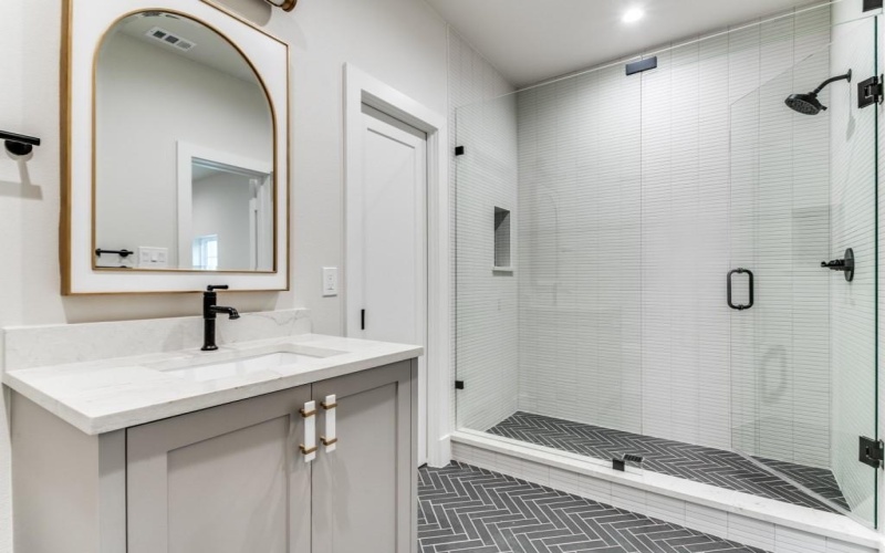 3911 Hawick Lane, Dallas, TX 75220, 6 Habitaciones Habitaciones , ,6 BañosBaños,Residential,En Venta,3911 Hawick Lane,20961935