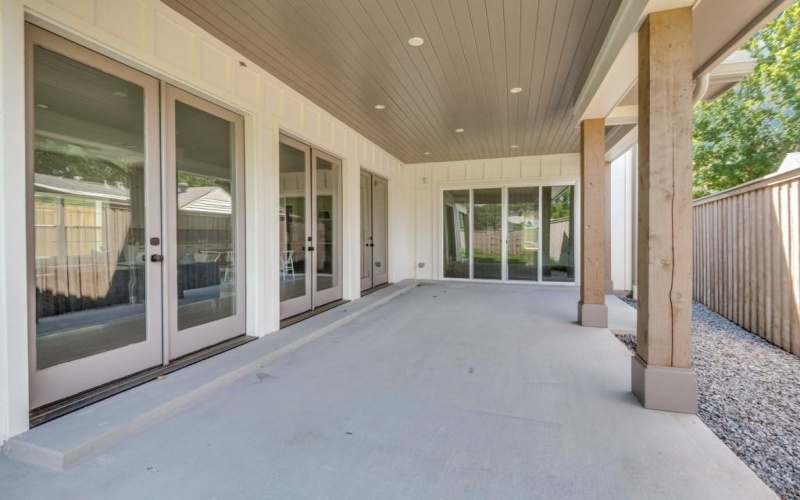 3911 Hawick Lane, Dallas, TX 75220, 6 Habitaciones Habitaciones , ,6 BañosBaños,Residential,En Venta,3911 Hawick Lane,20961935