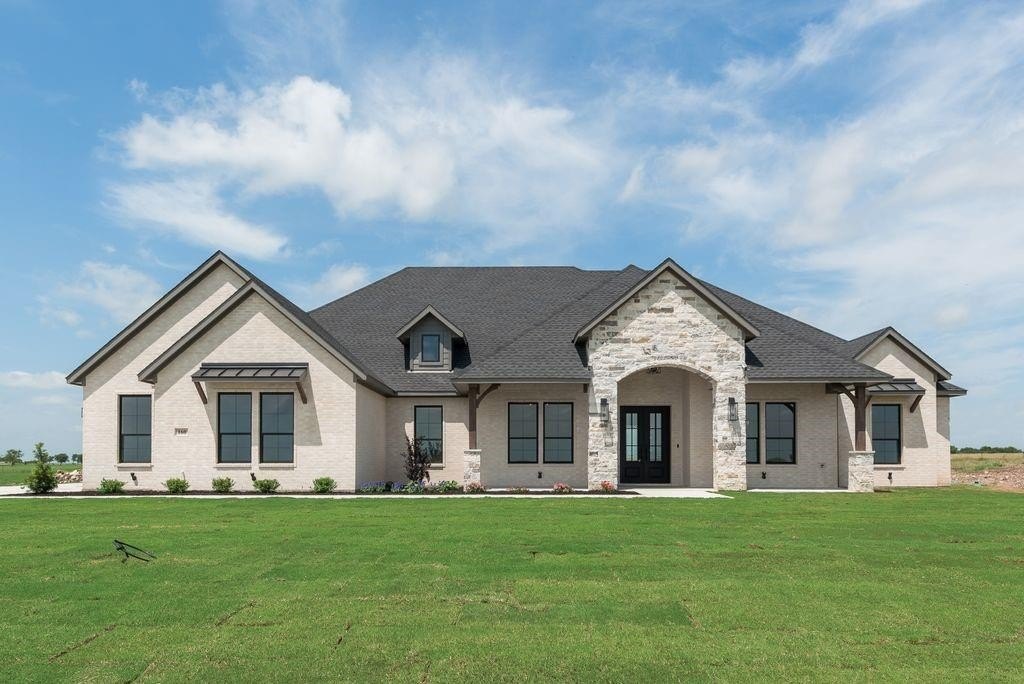 160 Maci Drive, Waxahachie, TX 75167, 4 Bedrooms Bedrooms, ,3 BathroomsBathrooms,Residential,For Sale,160 Maci Drive,20962077