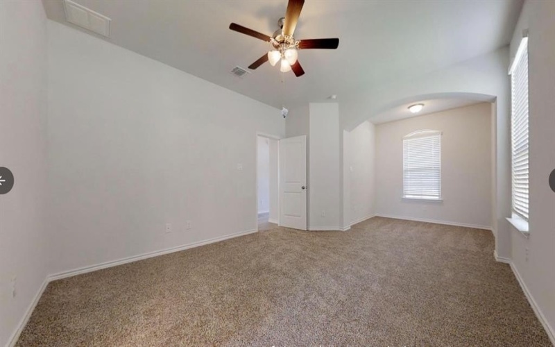 5742 Foggy Lagoon Drive, Waco, TX 76708, 5 Habitaciones Habitaciones , ,2 BañosBaños,Residential,En Venta,5742 Foggy Lagoon Drive,20962119