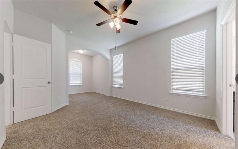 5742 Foggy Lagoon Drive, Waco, TX 76708, 5 Habitaciones Habitaciones , ,2 BañosBaños,Residential,En Venta,5742 Foggy Lagoon Drive,20962119
