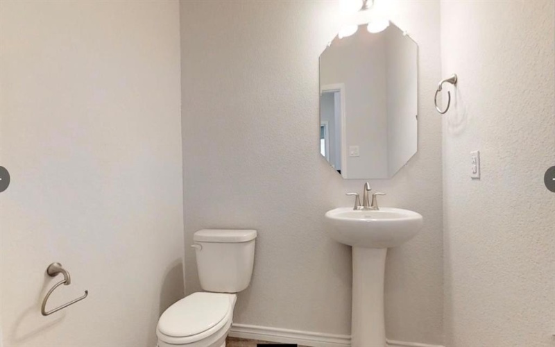 5742 Foggy Lagoon Drive, Waco, TX 76708, 5 Habitaciones Habitaciones , ,2 BañosBaños,Residential,En Venta,5742 Foggy Lagoon Drive,20962119