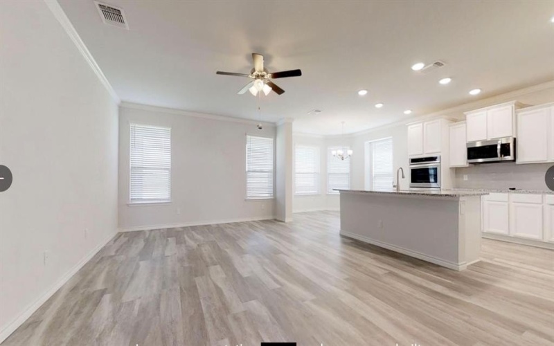 5742 Foggy Lagoon Drive, Waco, TX 76708, 5 Habitaciones Habitaciones , ,2 BañosBaños,Residential,En Venta,5742 Foggy Lagoon Drive,20962119