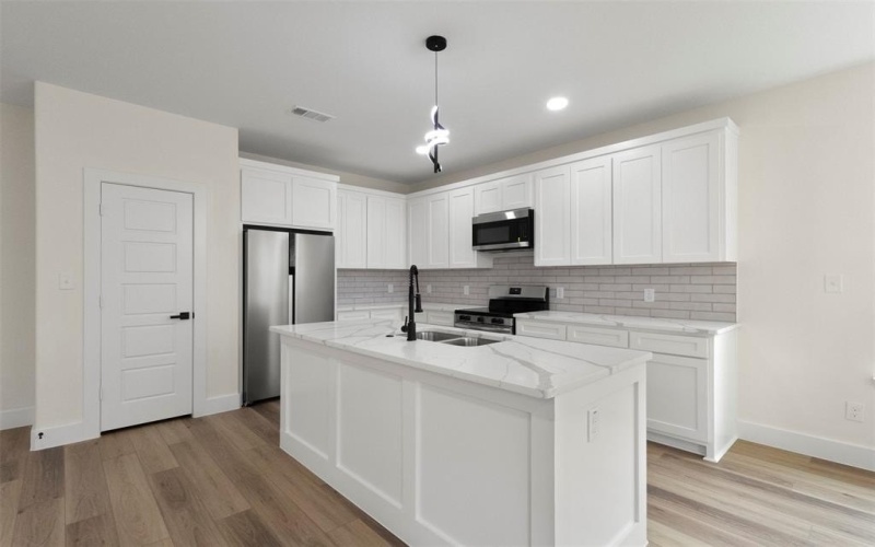 1910 Lea Crest Drive, Dallas, TX 75216, 4 Habitaciones Habitaciones , ,2 BañosBaños,Residential,En Venta,1910 Lea Crest Drive,20962197