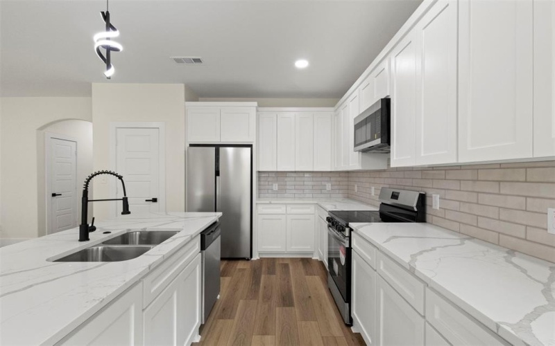 1910 Lea Crest Drive, Dallas, TX 75216, 4 Habitaciones Habitaciones , ,2 BañosBaños,Residential,En Venta,1910 Lea Crest Drive,20962197