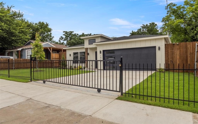 1910 Lea Crest Drive, Dallas, TX 75216, 4 Habitaciones Habitaciones , ,2 BañosBaños,Residential,En Venta,1910 Lea Crest Drive,20962197