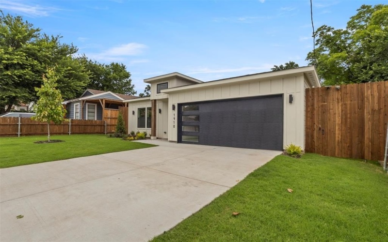 1910 Lea Crest Drive, Dallas, TX 75216, 4 Habitaciones Habitaciones , ,2 BañosBaños,Residential,En Venta,1910 Lea Crest Drive,20962197