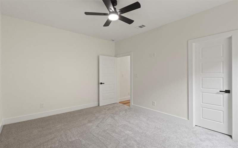 1910 Lea Crest Drive, Dallas, TX 75216, 4 Habitaciones Habitaciones , ,2 BañosBaños,Residential,En Venta,1910 Lea Crest Drive,20962197
