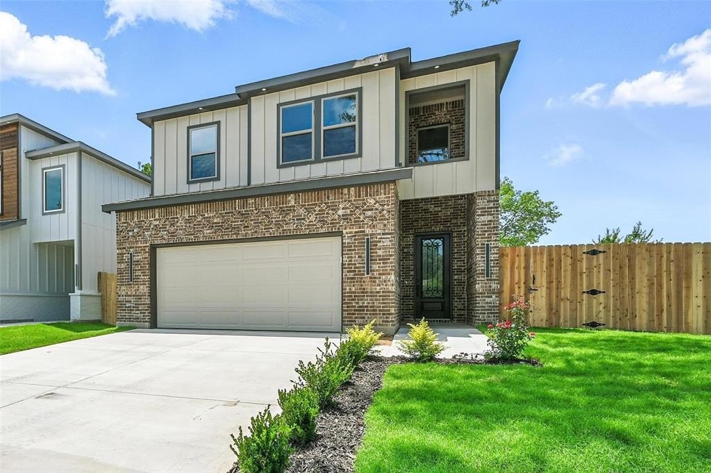 1901 Varsity Drive, Grand Prairie, TX 75051, 4 Bedrooms Bedrooms, ,3 BathroomsBathrooms,Residential,For Sale,1901 Varsity Drive,20962471