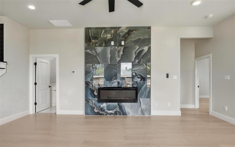 1901 Varsity Drive, Grand Prairie, TX 75051, 4 Bedrooms Bedrooms, ,3 BathroomsBathrooms,Residential,For Sale,1901 Varsity Drive,20962471