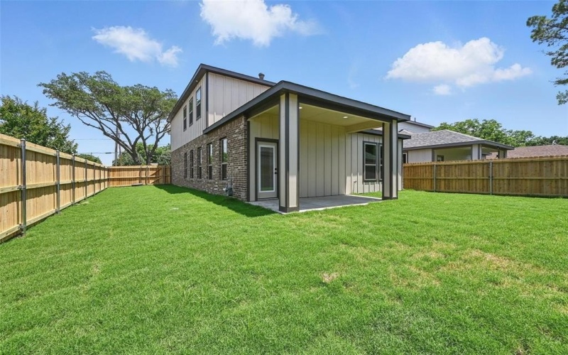 1901 Varsity Drive, Grand Prairie, TX 75051, 4 Bedrooms Bedrooms, ,3 BathroomsBathrooms,Residential,For Sale,1901 Varsity Drive,20962471