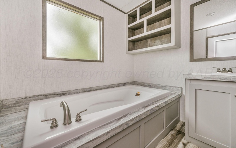 505 2ND Street, Canyon, TX 79015-3415, 3 Habitaciones Habitaciones , ,2 BañosBaños,Residential,En Venta,505 2ND Street,25-5127