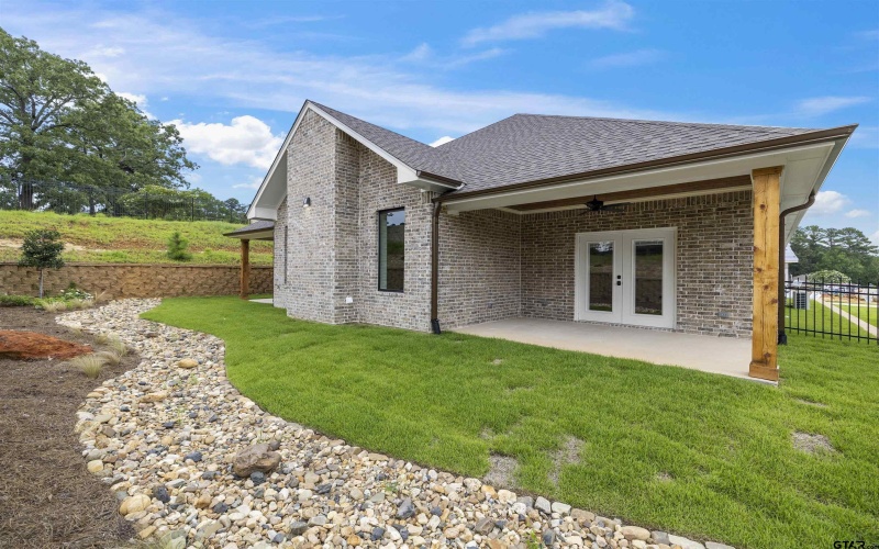 9244 Villas Court, Tyler, TX 75703, 3 Bedrooms Bedrooms, ,3 BathroomsBathrooms,Residential,For Sale,9244 Villas Court,25008710