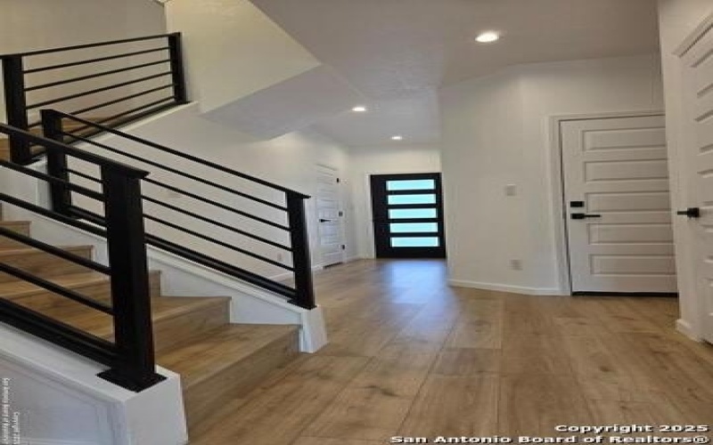 1834 Montana #101, San Antonio, TX 78203, 3 Habitaciones Habitaciones , ,2 BañosBaños,Residential,En Venta,1834 Montana,1873756