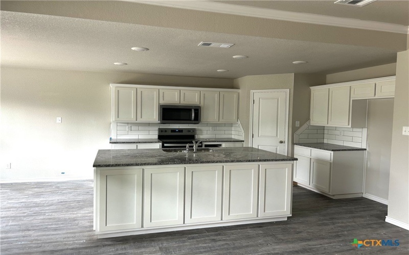 3314 Lake Road, Killeen, TX 76543, 3 Bedrooms Bedrooms, ,2 BathroomsBathrooms,Residential,For Sale,3314 Lake Road,0,582596