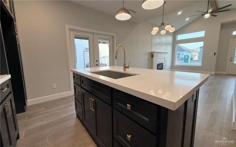 1208 E Acacia Drive, San Juan, TX 78589, 4 Habitaciones Habitaciones , ,2 BañosBaños,Residential,En Venta,1208 E Acacia Drive,472068